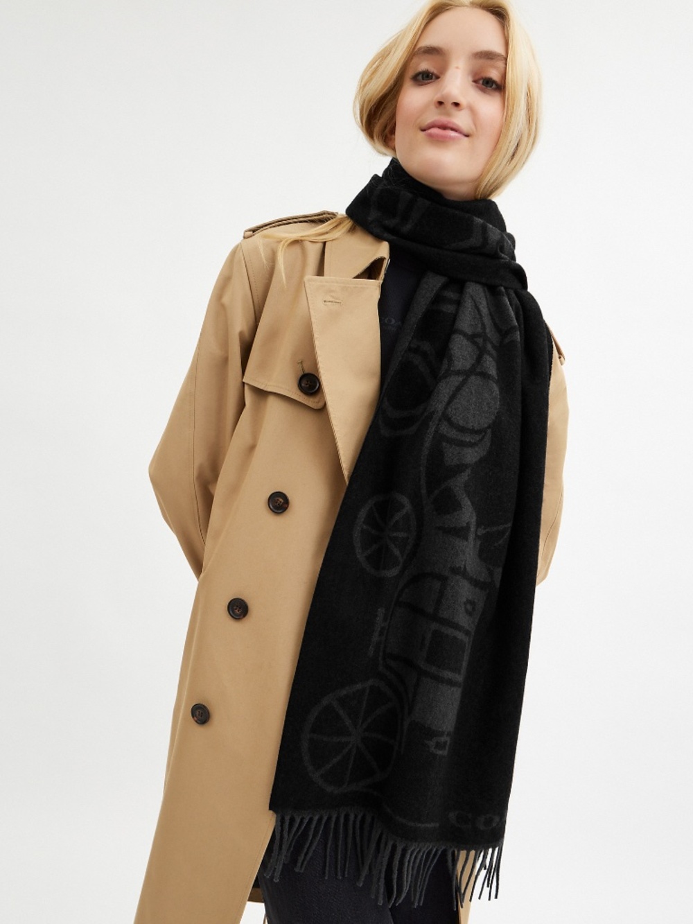 New Coach Black Horse And Carriage Print Oversized Muffler
